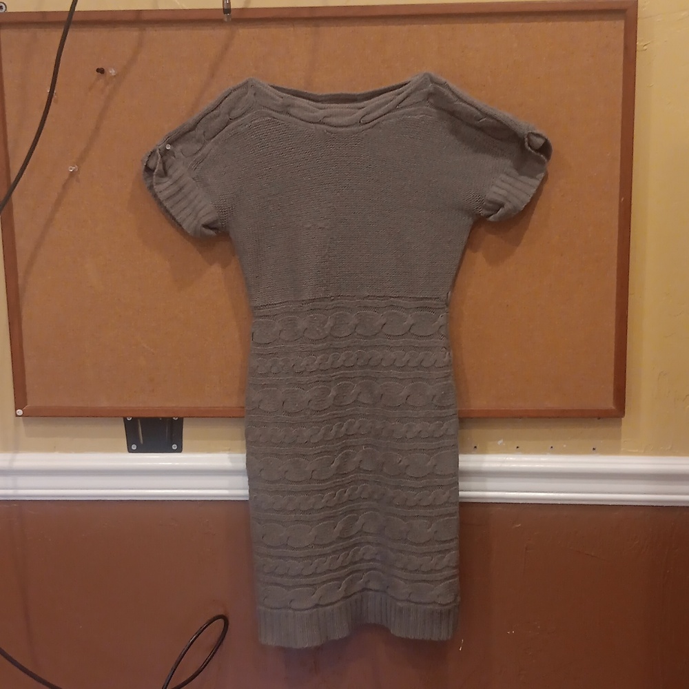 Used Grey Sweater Dress, Short Sleeves, unsure of size, would guess medium